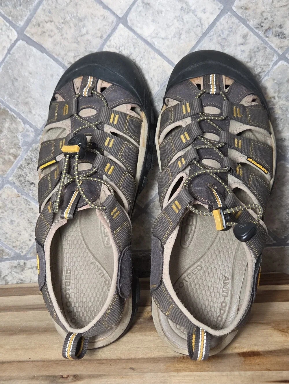 Mens Keen Brown and Yellow Closed-Toe Outdoor Water Park Hiking Sandals Size 11